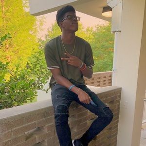 Meet your Posher, Jay